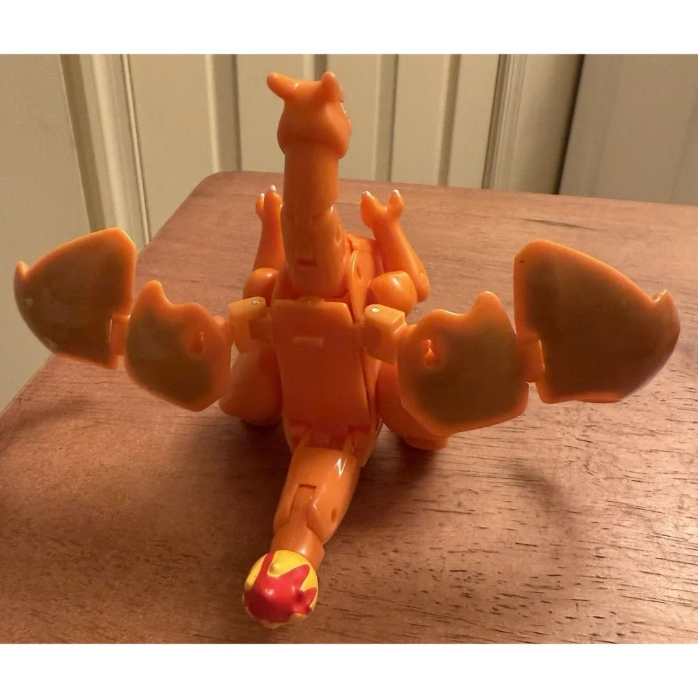 Pokemon Charizard 1996‎ Deformation Toy  Loose